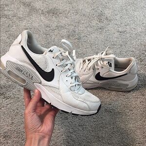 Nike Air Max women’s sneakers